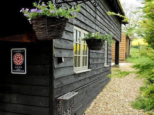 The Old Joinery Villa Calne Exterior foto